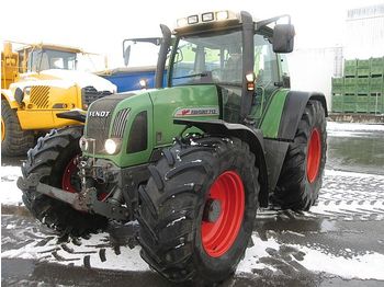 FENDT 712 Vario - Traktor