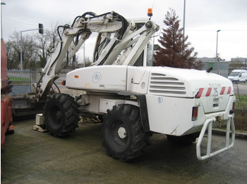 MECALAC Wheeled excavator - Grävmaskin på däck