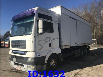 Isotermiska lastbil MAN 26.480 6x2 BDF: bild 1