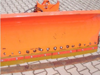 Kubota 1600 Schneepflug hydraulisch - Schaktblad