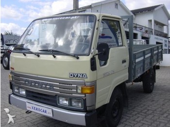 Toyota Dyna 150 - Transportbil med tippflak
